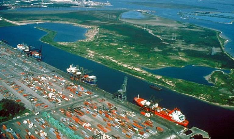 eBlue_economy_Port of Houston signs partnership agreement on ship channel dredging project