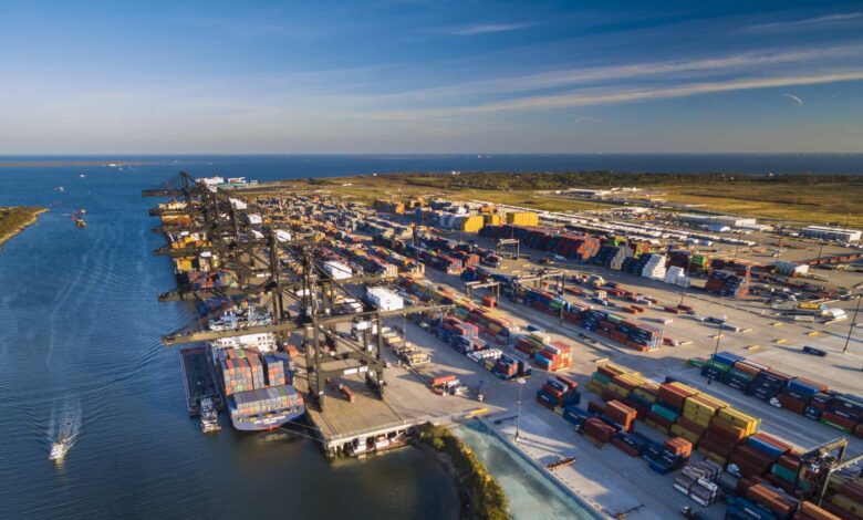 eBlue_economy_Port Houston sets new record for containers in August 2021