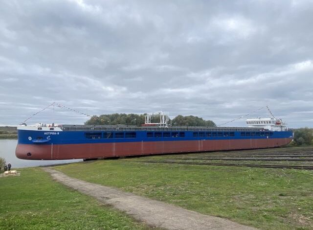 eBlue_economy_Okskaya Shipyard launches Astrol-8, tenth dry cargo vessel of RSD59 design