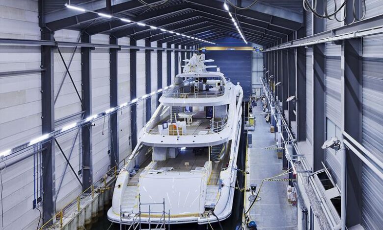 eBlue_economy_Heesen Yachts _Project Aura hits the water!