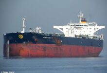 eBkue_economy_The oil tanker Mare Doricum owned by F.lli d’Amico is seized after the spill in Peru