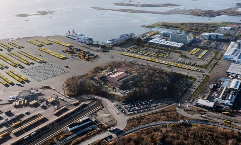 eBlue_economy_Stena Line and Gothenburg Port Authority sign MOU on relocation to Arendal