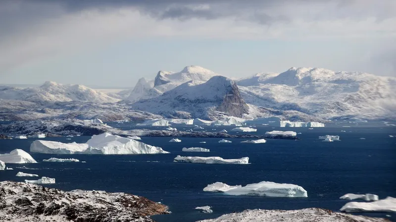 eBlue_economy_أرقام مرعبة.. انحسار لجليد غرينلاند وارتفاع بمستوى المحيطات