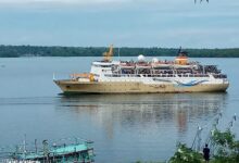 eBlue_economy_Passenger ship with more than 600 people aground, Indonesia VIDEO