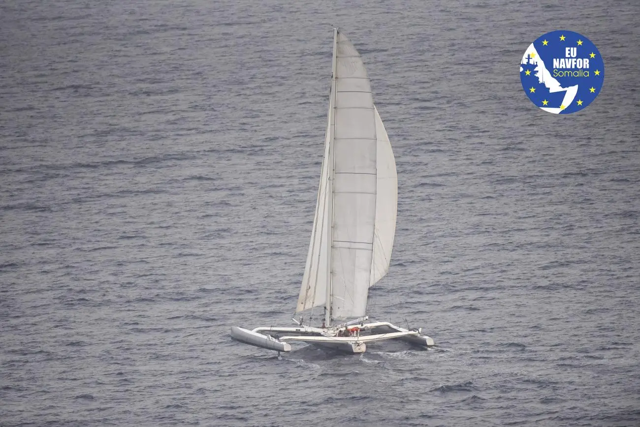 eblue_economy_ A Hong Kong-flagged sailboat i under attack off the coast of Yemen