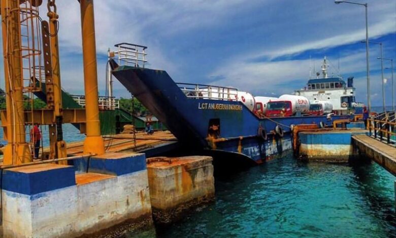 eBlue_economy_Indonesian coaster sank in Java sea, 6 missing