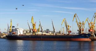 eBlue_economy_First grain ship departs from Ukrainian port since Russia’s invasion